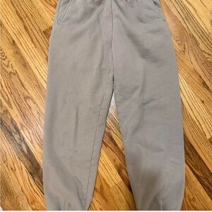 Aritzia The Constant Sweatpant - taupe, sz small